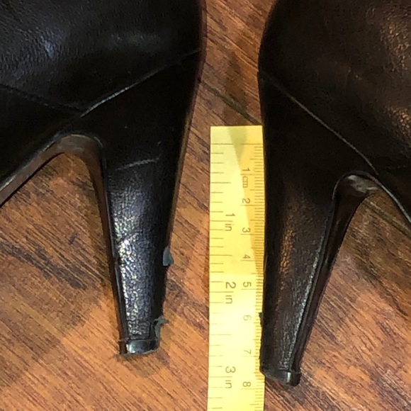 Add FREE with any bundle- Perfect for A NIGHTOUT! - Picture 3 of 5